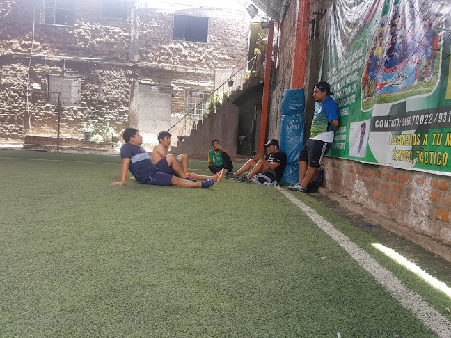 Opiniones de Gras Magdalena en Ayacucho - Campo de fútbol
