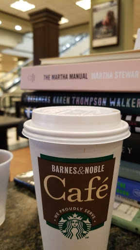 Book Store «Barnes & Noble Oxford Valley», reviews and photos, 210 Commerce Blvd, Fairless Hills, PA 19030, USA