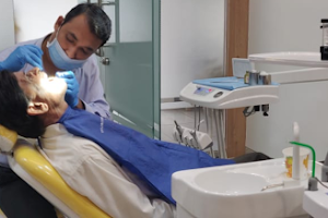 NILAWAR'S MULTISPECIALITY DENTAL CLINIC AND IMPLANT CENTER image