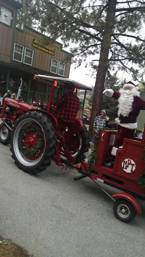 Grocery Store «Pine Mountain General Store», reviews and photos, 2513 Freeman Dr, Frazier Park, CA 93225, USA