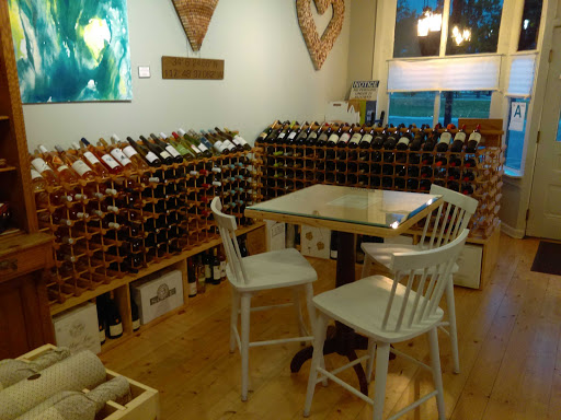 Wine Store «San Dimas Wine Shop & Tasting Room», reviews and photos, 225 W Bonita Ave, San Dimas, CA 91773, USA