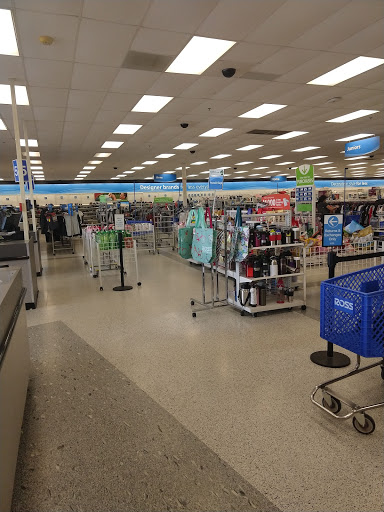 Clothing Store «Ross Dress for Less», reviews and photos, 69326 LA-21, Covington, LA 70433, USA