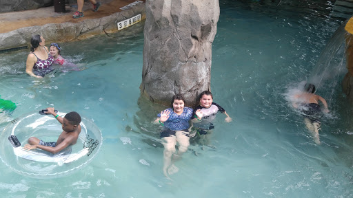 Resort «Six Flags Great Escape Lodge & Indoor Water park», reviews and photos, 89 Six Flags Drive, Queensbury, NY 12804, USA