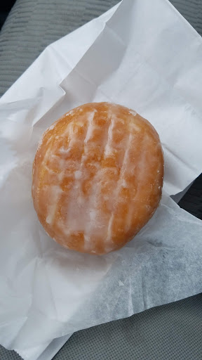 Donut Shop «Donut King», reviews and photos, 411 Middle St, Weymouth, MA 02189, USA
