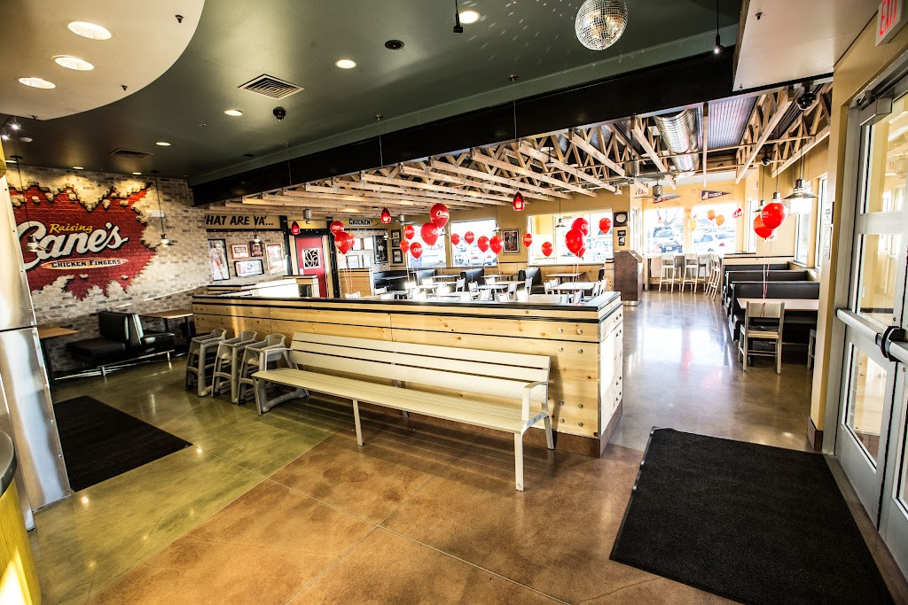 Raising Cane's Chicken Fingers 68144