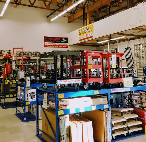 Hardware Store «Harbor Freight Tools», reviews and photos, 15800 SE McLoughlin Blvd, Milwaukie, OR 97267, USA