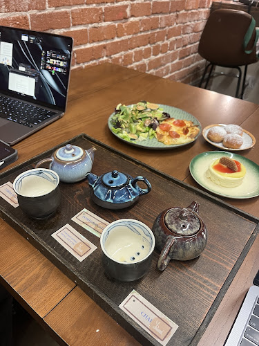 Isla Tea Lounge