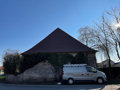 Rénovation toiture gouttière velux cheminée façade Jura 39 à Messia-sur-Sorne