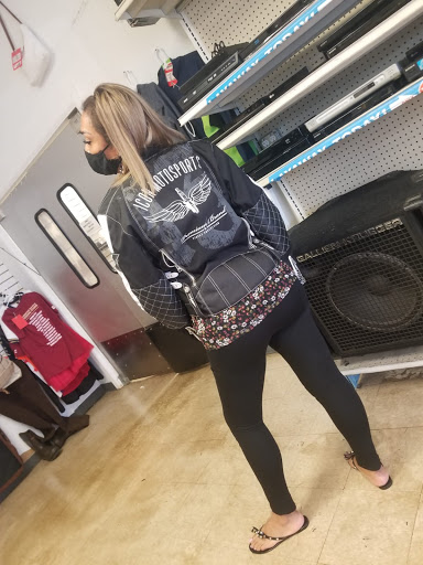 Pawn Shop «Value Pawn & Jewelry», reviews and photos, 1000 W Oakland Park Blvd, Wilton Manors, FL 33311, USA