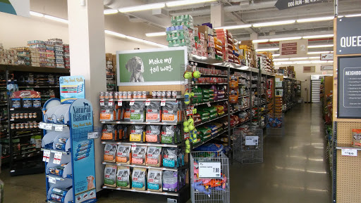 Pet Supply Store «Pet Supplies Plus», reviews and photos, 135-25 79th St, Howard Beach, NY 11414, USA