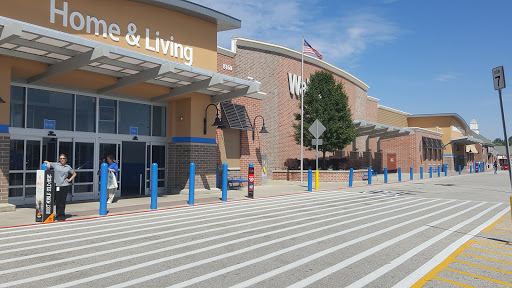Department Store «Walmart Supercenter», reviews and photos, 8160 Macedonia Commons Blvd, Macedonia, OH 44056, USA