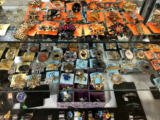 Thrift Store «Island Thrift», reviews and photos, 1800 NY-112, Medford, NY 11763, USA