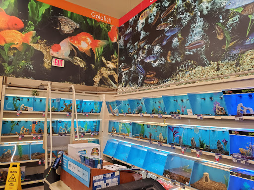 Pet Supply Store «PetSmart», reviews and photos, 248 Westminster Dr, Carlisle, PA 17013, USA