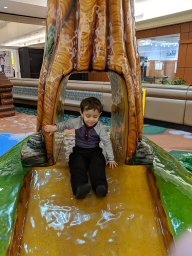 Shopping Mall «Spotsylvania Towne Centre», reviews and photos, 137 Spotsylvania Mall Dr, Fredericksburg, VA 22407, USA