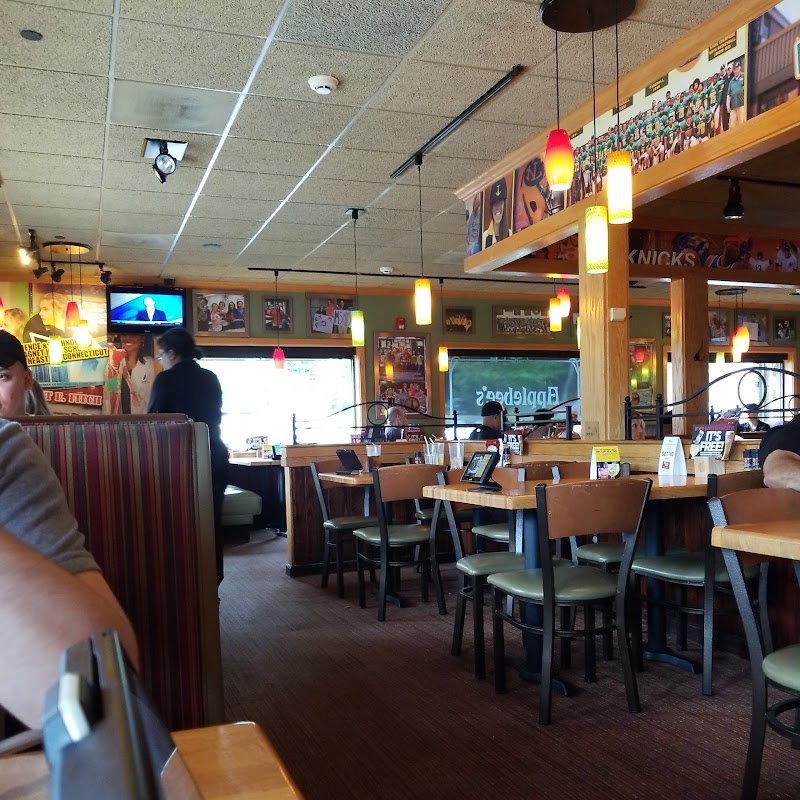 Applebee's Grill + Bar