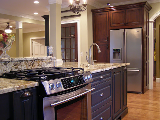 Cabinet Maker «Savage Cabinet Co», reviews and photos, 7 N Kings Ct, Greenville, SC 29605, USA