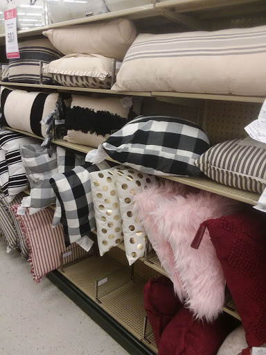 Craft Store «Hobby Lobby», reviews and photos, 210 Porters Vale Blvd, Valparaiso, IN 46383, USA