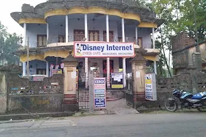 Disney Internet Cyber Cafe image