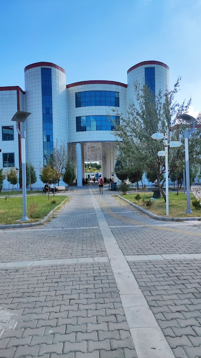 Manisa Celal Bayar Üniversitesi, Uygulamalı Bilimler Fakültesi