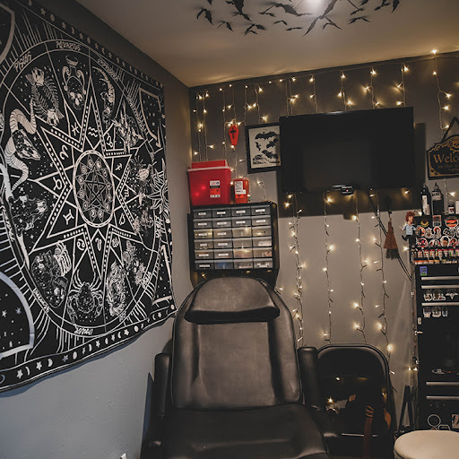 Explore mother of 6 tattoo ideas, creative tattoo ideas in Hillsboro, available at Valhalla Ink