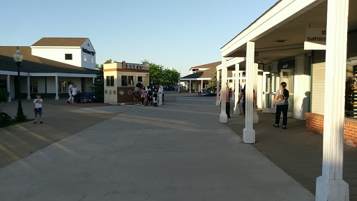 Clothing Store «The North Face Outlet», reviews and photos, 1201 Lighthouse Pl, Michigan City, IN 46360, USA