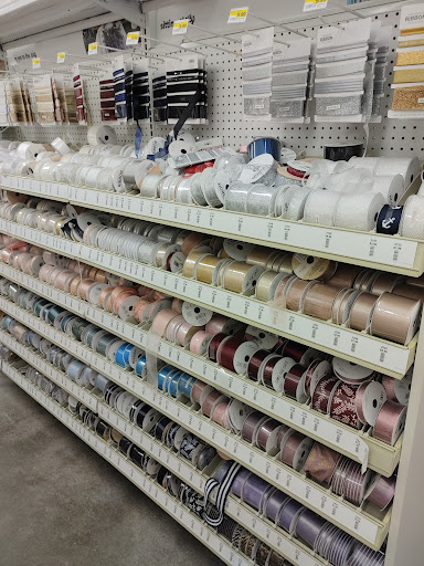 Fabric Store «Jo-Ann Fabrics and Crafts», reviews and photos, 6930 W Kellogg Dr, Wichita, KS 67209, USA