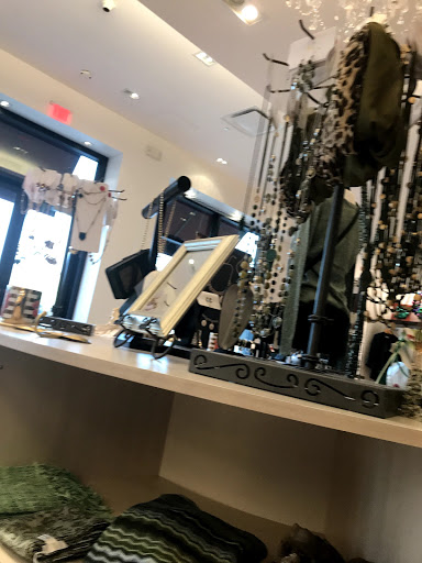 Fashion Accessories Store «Charming Charlie», reviews and photos, 5175 Deerfield Blvd, Mason, OH 45040, USA