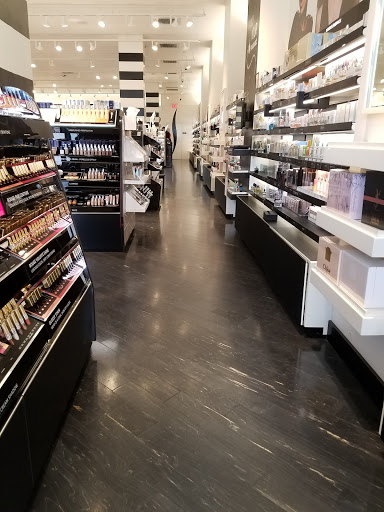 Cosmetics Store «SEPHORA», reviews and photos, 639 E Shaw Ave, Fresno, CA 93710, USA