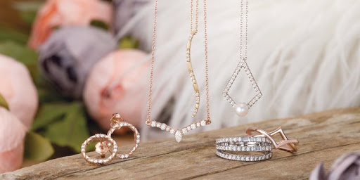 Jewelry Designer «Fort Thomas Jewelers», reviews and photos, 2780 Alexandria Way, Highland Heights, KY 41076, USA