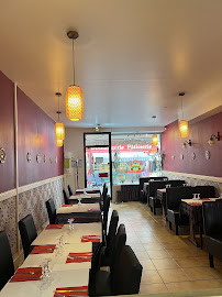 Atmosphère du Restaurant asiatique Norbu - Restaurant Tibétain à Avallon - n°7
