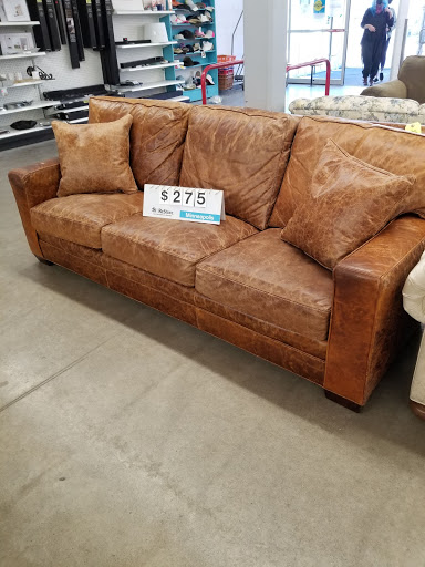 Home Improvement Store «Twin Cities Habitat for Humanity ReStore», reviews and photos, 2700 Minnehaha Ave, Minneapolis, MN 55406, USA