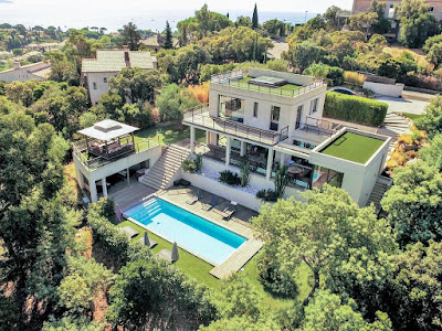 Charlotte, services & conciergerie à Saint-Tropez