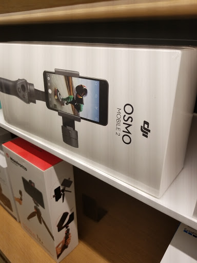 Computer Store «Apple Mayfair», reviews and photos, 2500 N. Mayfair Road, Wauwatosa, WI 53226, USA