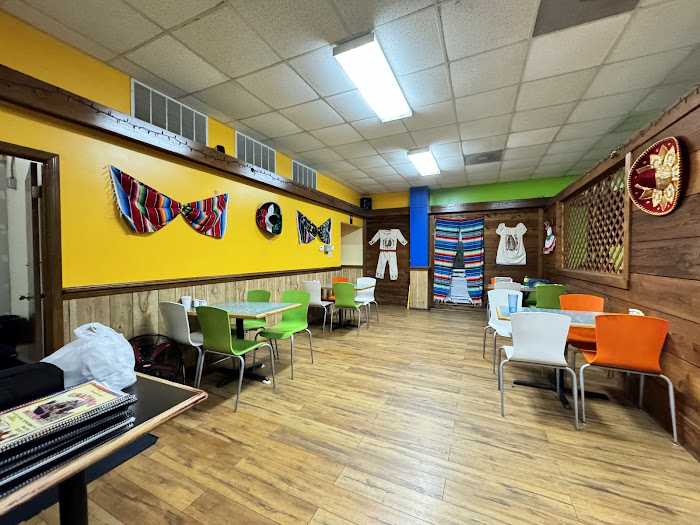 Mexican restaurant near Selma Hotel