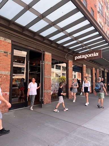 Clothing Store «Patagonia SoHo», reviews and photos, 72 Greene St, New York, NY 10012, USA