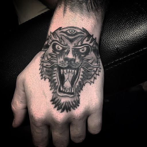 Tattoo Shop «Impulse Ink Tattoo», reviews and photos, 2113 Coulee Rd, Hudson, WI 54016, USA