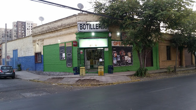 Opiniones de Botilleria La Chela en Independencia - Supermercado