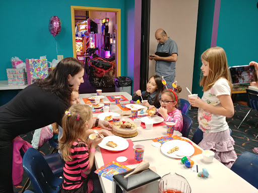 Recreation Center «Park Lanes Family Entertainment Center», reviews and photos, 6360 SE Alexander St, Hillsboro, OR 97123, USA