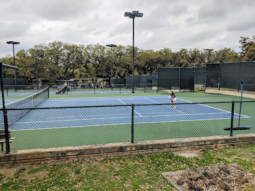 Country Club «Dominion Country Club», reviews and photos, 1 Dominion Dr, San Antonio, TX 78257, USA