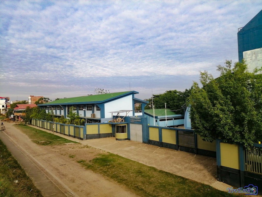 Colegio Miguel Grau Semianrio de Puerto Maldonado