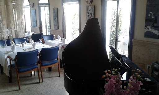 Restaurante Nucia Park - Carrer Serra Montcabrer, 19, 03530 La Nucia, Alicante, España