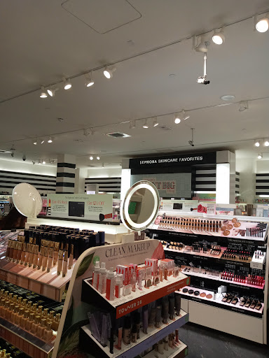 Shopping Mall «Galleria at Tyler», reviews and photos, 1299 Tyler St, Riverside, CA 92503, USA