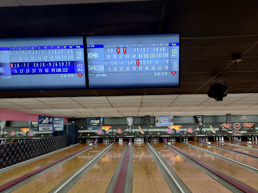 Bowling Alley «Super Bowl Bellewood», reviews and photos, 1211 Waterworks Rd, Newport, KY 41071, USA