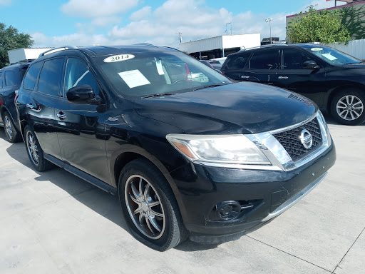 Used Car Dealer «Trinity Auto Sales Group», reviews and photos, 5801 W Jefferson Blvd, Dallas, TX 75211, USA