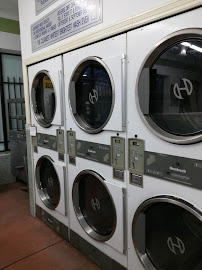 Evergreen Coin Laundry - Photo 9 - Car repair in Windsor, ON, Canada, Detroit