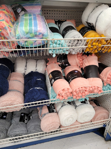 Discount Store «99 Cents Only Stores», reviews and photos, 2180 Harbor Blvd, Costa Mesa, CA 92627, USA