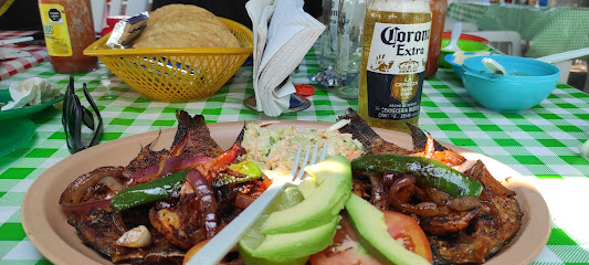 Mariscos El Tomates - 61760 Michoacán, Mexico