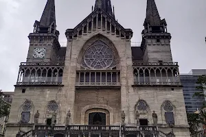 Corredor Polaco Catedral Basílica De Manizales image