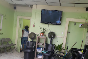 Gifted Hands Unisex Salon