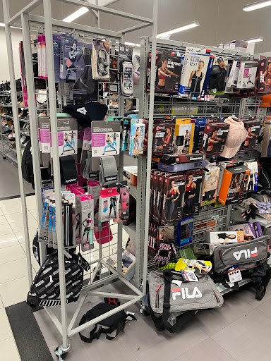 Clothing Store «Burlington Coat Factory», reviews and photos, 3671 N Freeway Blvd, Sacramento, CA 95834, USA